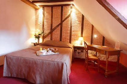 La Chaumiere